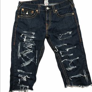 Men’s True Religion distressed Jean shorts size 34